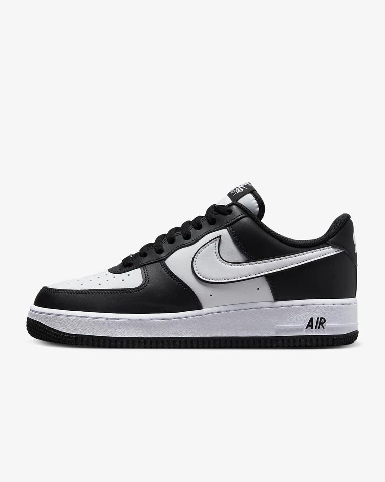 Nike Air Force 1’07 Panda