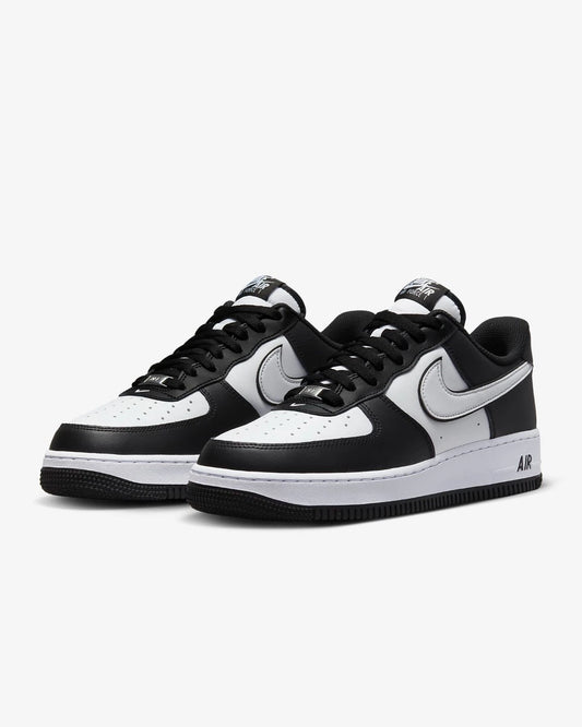 Nike Air Force 1’07 Panda